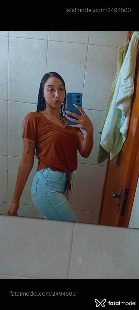 Acompanhante mulher morena (o) de olhos castanhos - Sttephany