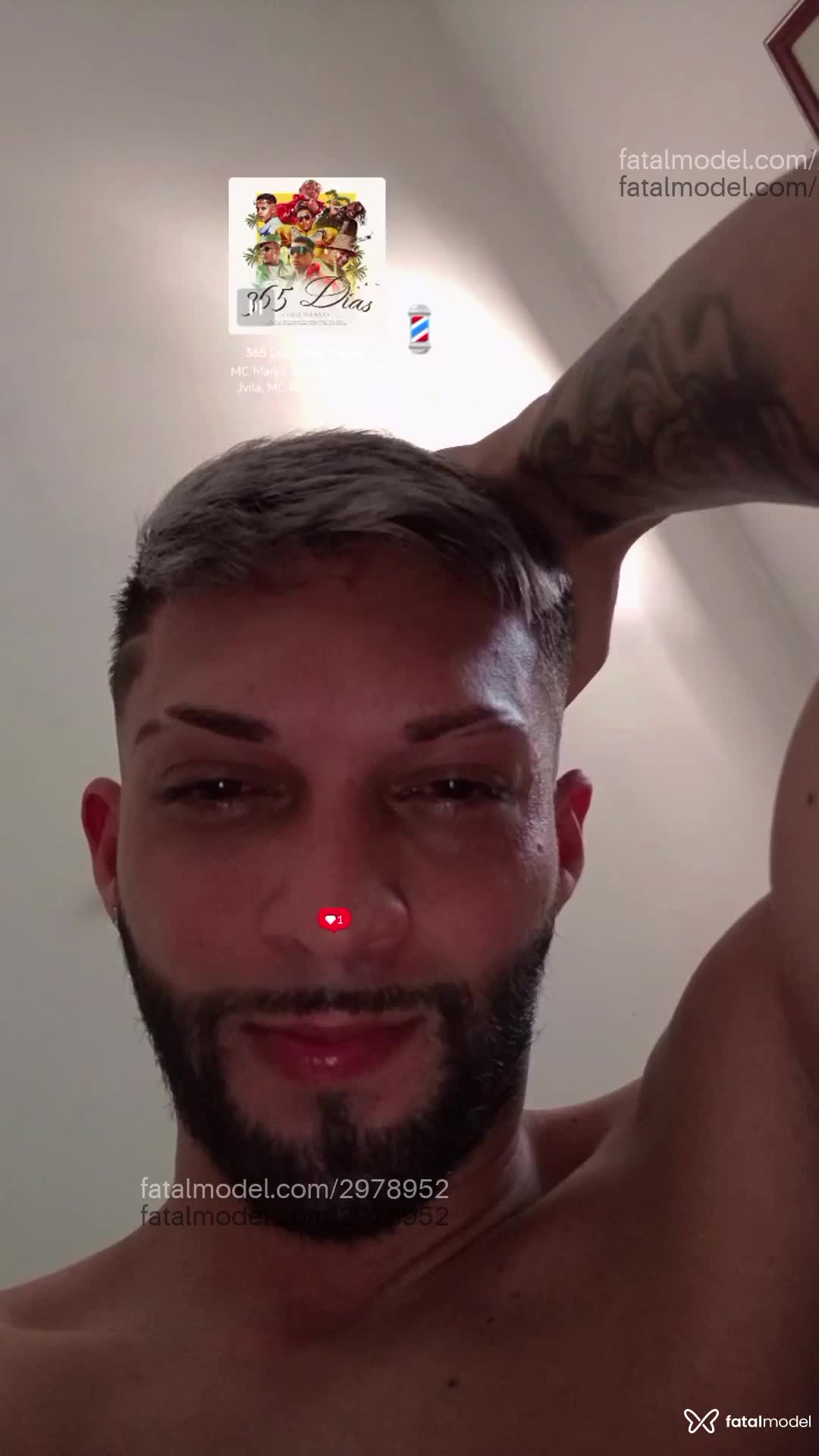 Acompanhante homem com cabelo castanho de olhos castanhos em Virtual - Elian Ranie