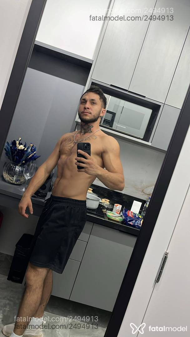 Acompanhante homem morena (o) de olhos castanhos em São Paulo Acompanhante homem morena (o) de olhos castanhos em São Paulo - Antonio