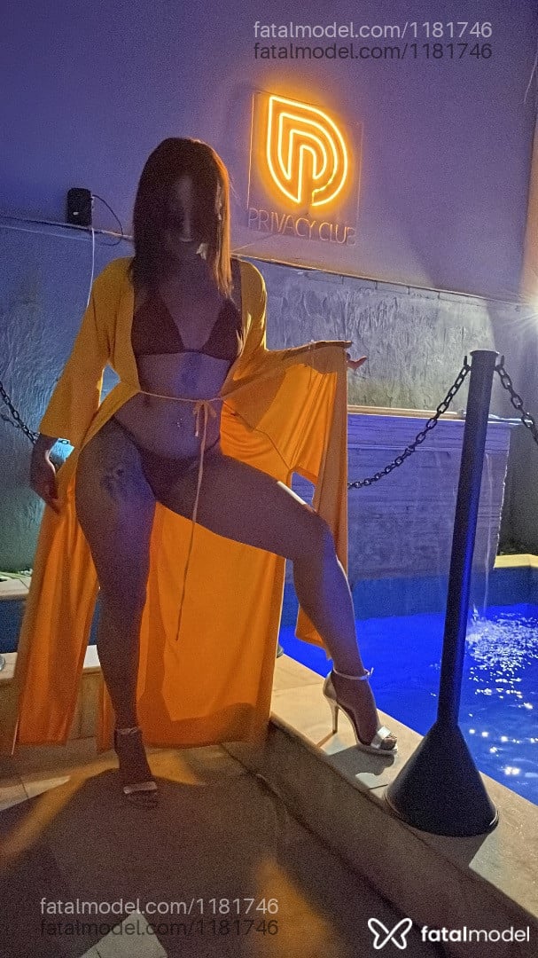 Acompanhante mulher com cabelo castanho de olhos castanhos em Foz do Iguaçu - Annalu
