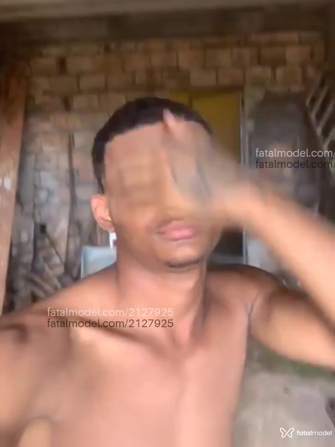 Acompanhante homem morena (o) de olhos pretos em Belo Horizonte Acompanhante homem morena (o) de olhos pretos em Belo Horizonte - Coringa