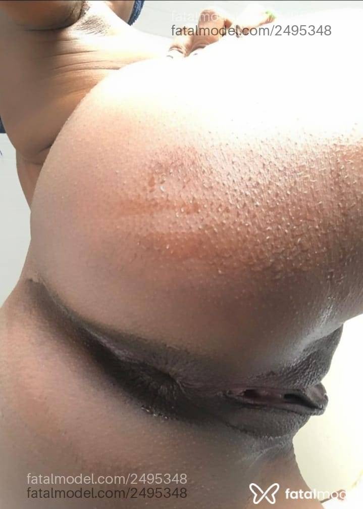 Acompanhante mulher morena (o) de olhos pretos - Brunna Costa
