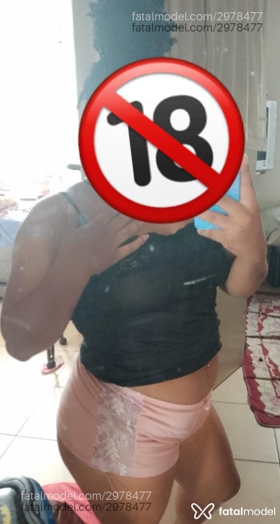 Acompanhante mulher morena (o) de olhos castanhos em Rio de Janeiro - Negabombom