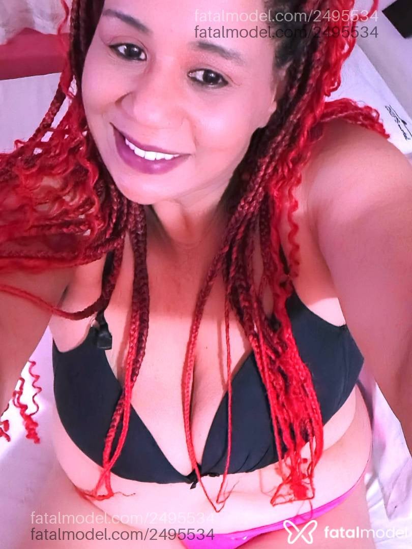 Acompanhante mulher com cabelo colorido de olhos castanhos em São Paulo - Nany Markez