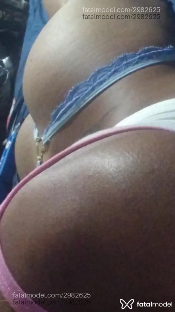 Acompanhante mulher trans loira (o) de olhos castanhos em Praia Grande - Klhoe