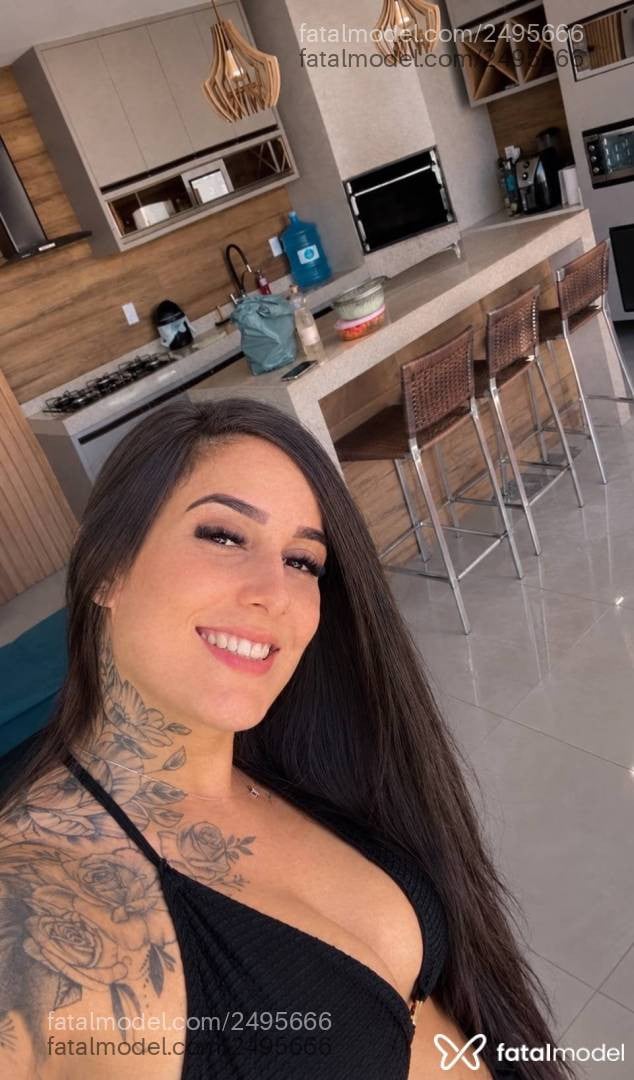 Acompanhante mulher morena (o) de olhos castanhos - Sabrina Fatori