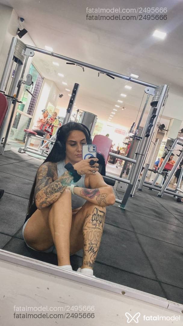 Acompanhante mulher morena (o) de olhos castanhos - Sabrina Fatori Acompanhante mulher morena (o) de olhos castanhos - Sabrina Fatori