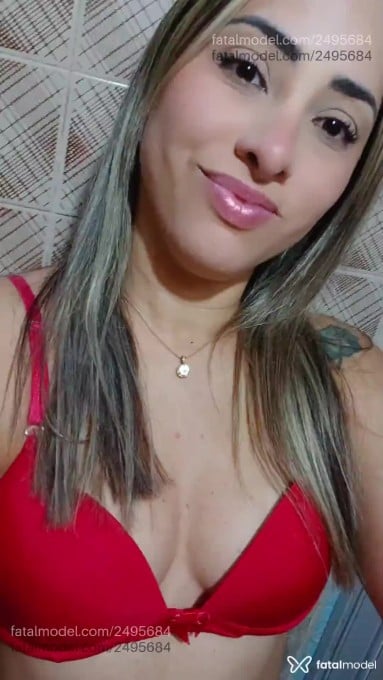 Acompanhante mulher loira (o) de olhos castanhos em Rio de Janeiro Acompanhante mulher loira (o) de olhos castanhos em Rio de Janeiro - Gisele Steinle