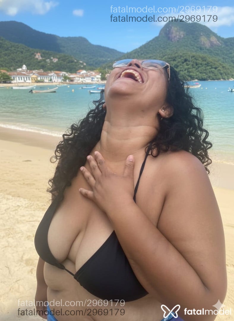 Acompanhante mulher morena (o) de olhos castanhos - Gordinhadeliciosa Acompanhante mulher morena (o) de olhos castanhos - Gordinhadeliciosa