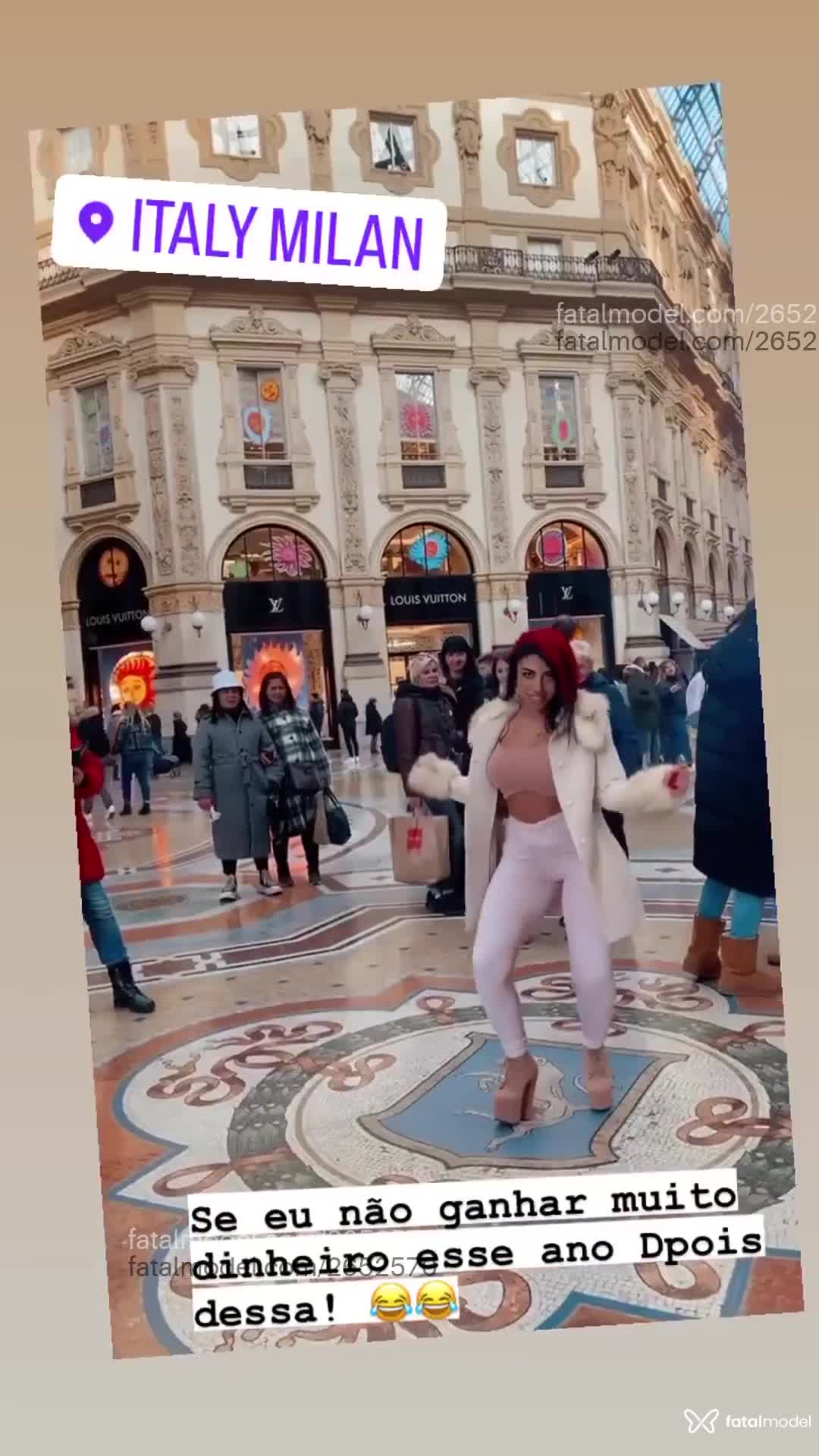 Acompanhante mulher morena (o) de olhos castanhos em São Paulo Acompanhante mulher morena (o) de olhos castanhos em São Paulo - Laisa Gregory