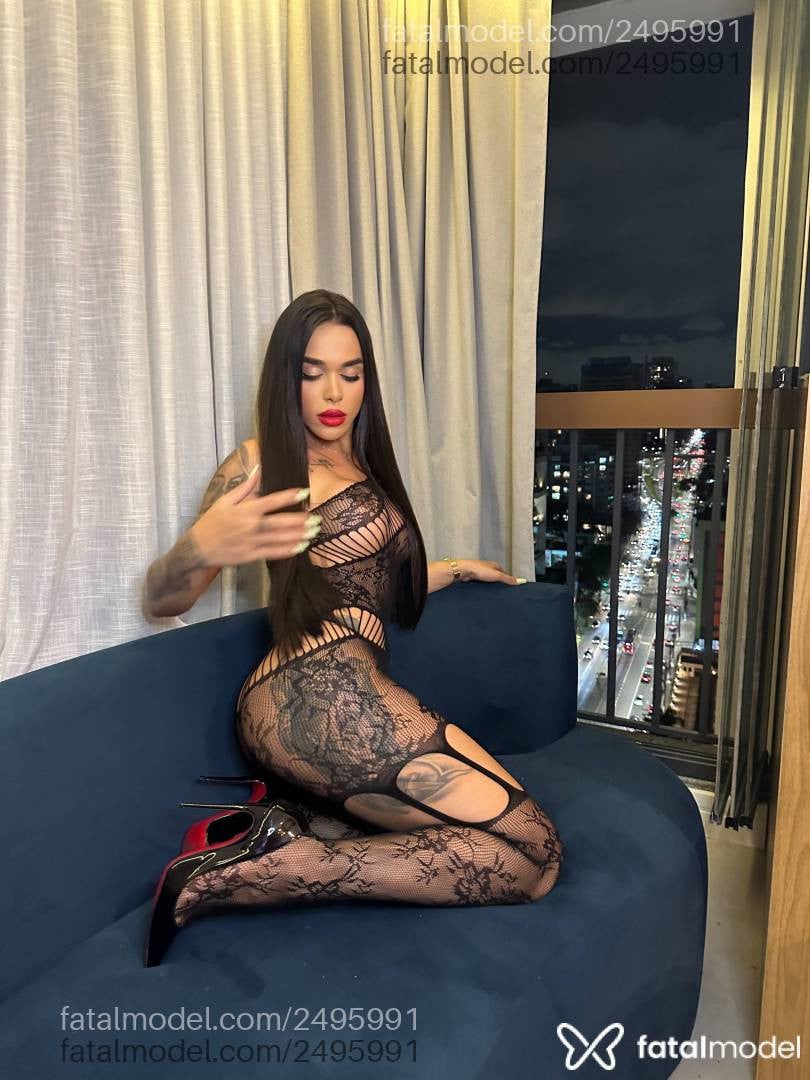 Acompanhante mulher trans morena (o) de olhos pretos - Andreza Acompanhante mulher trans morena (o) de olhos pretos - Andreza