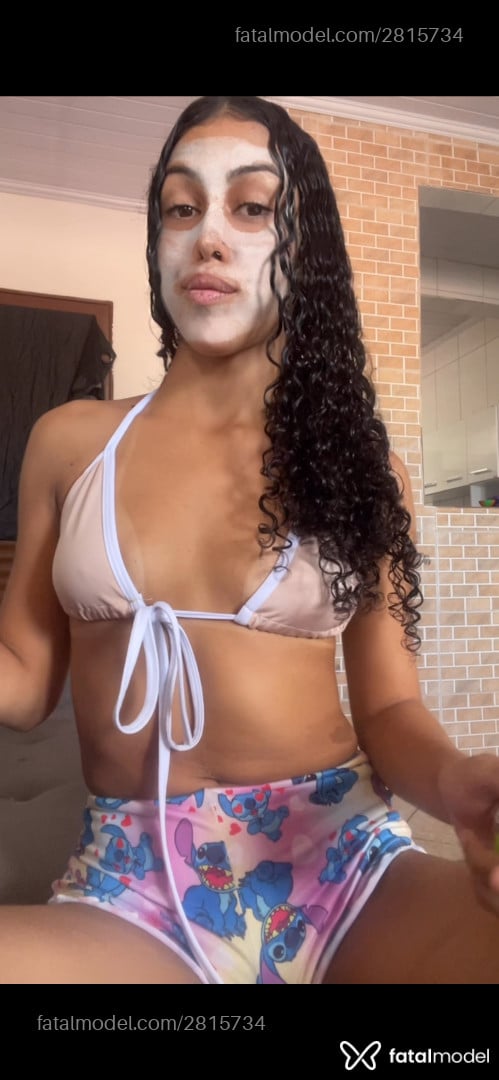 Acompanhante mulher com cabelo castanho de olhos castanhos em Uberlândia - Beatriz