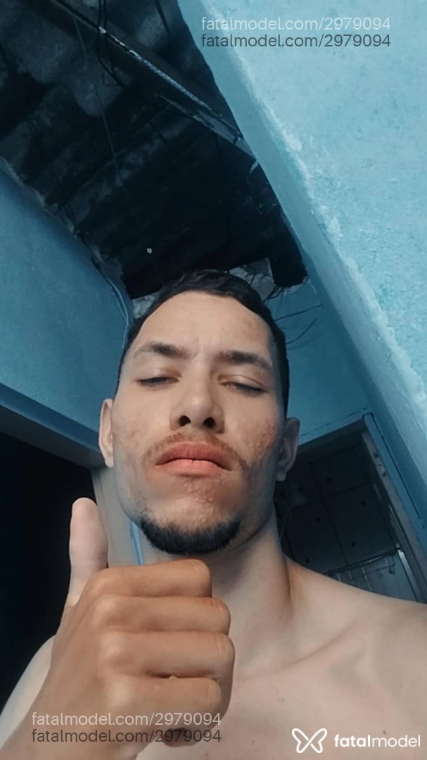 Acompanhante homem morena (o) de olhos castanhos em Santos - Lukinhadot