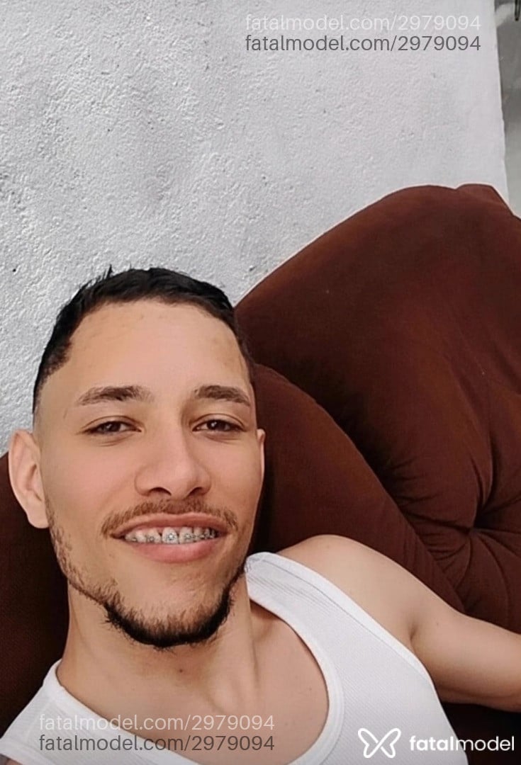 Acompanhante homem morena (o) de olhos castanhos em Santos - Lukinhadot