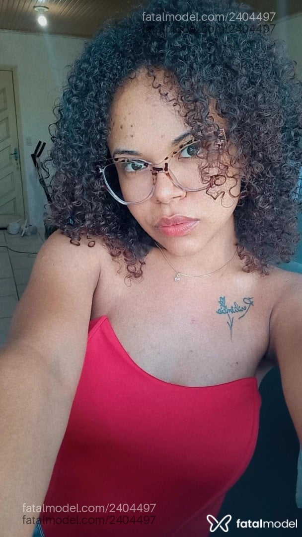 Acompanhante mulher com cabelo castanho de olhos castanhos em Porto Alegre - Bibiarteira