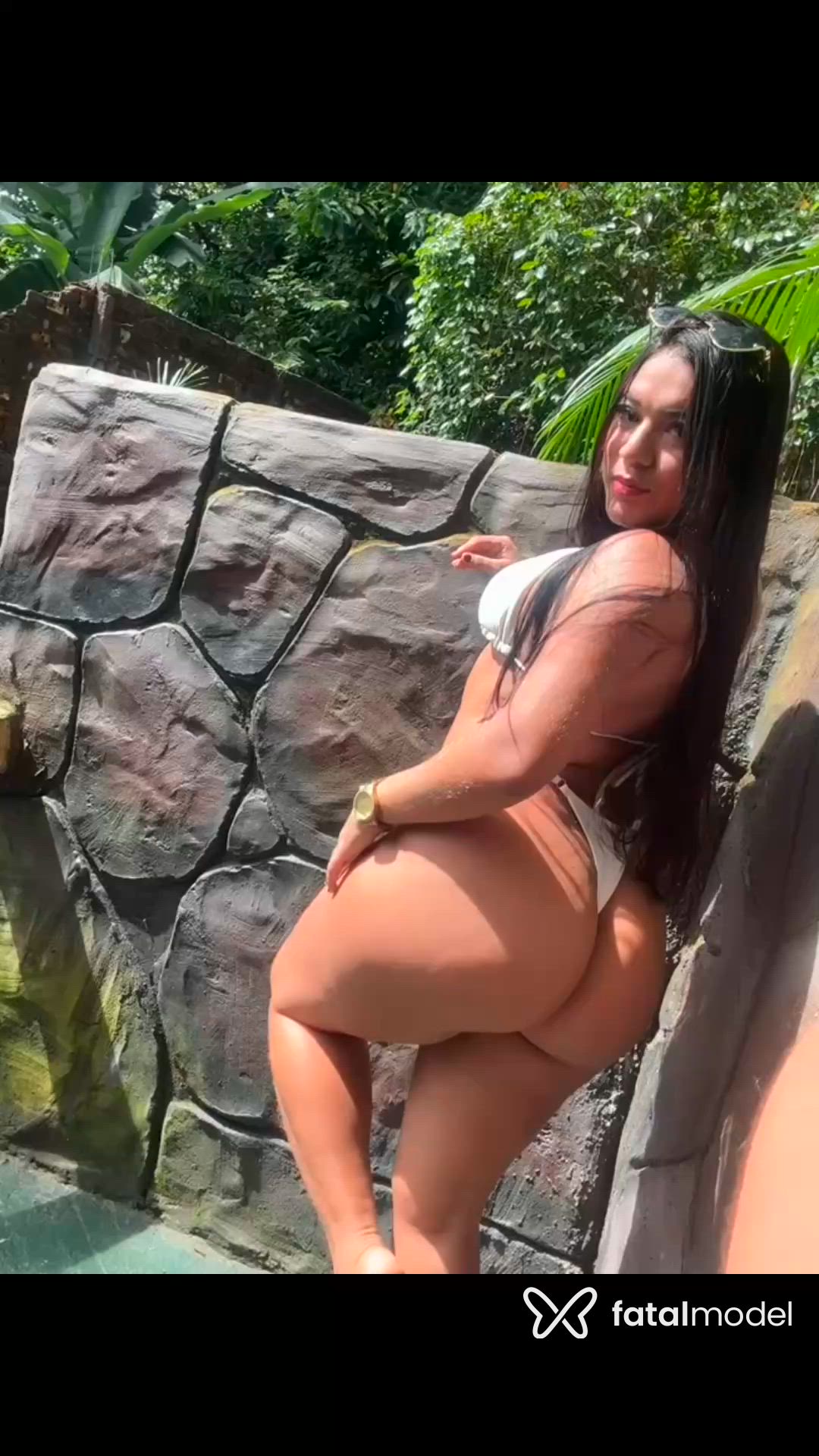Acompanhante mulher morena (o) de olhos castanhos - Paty Abravanel