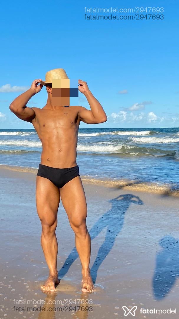 Acompanhante homem com cabelo castanho de olhos pretos em Ribeirão Preto Acompanhante homem com cabelo castanho de olhos pretos em Ribeirão Preto - Blessed