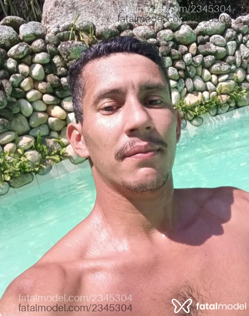 Acompanhante homem com cabelo grisalho de olhos castanhos em Rio de Janeiro - Luiz Silva