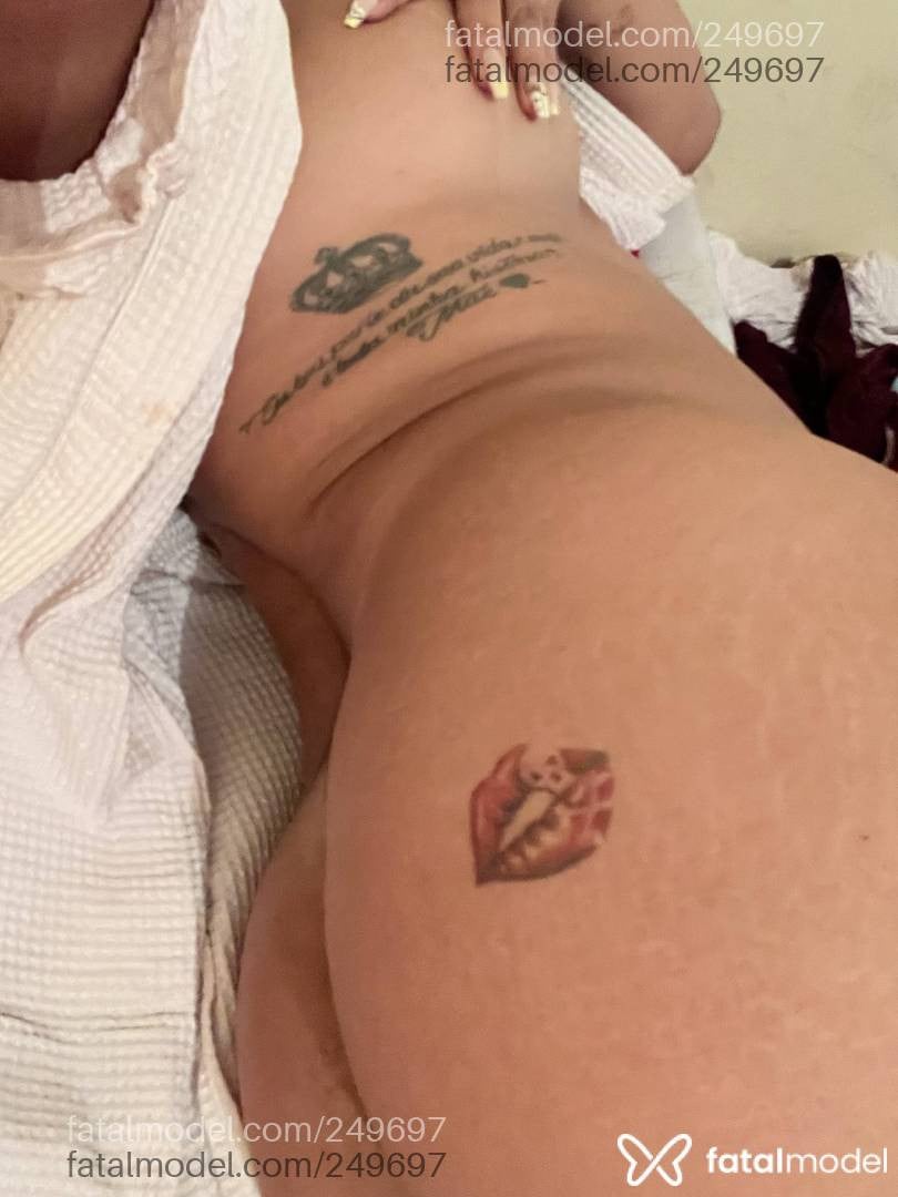 Acompanhante mulher com cabelo castanho de olhos castanhos - Nathalie