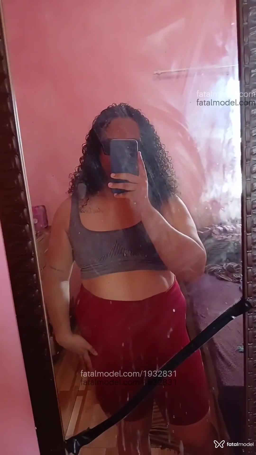 Acompanhante mulher trans com cabelo castanho de olhos castanhos em Virtual - Paloma