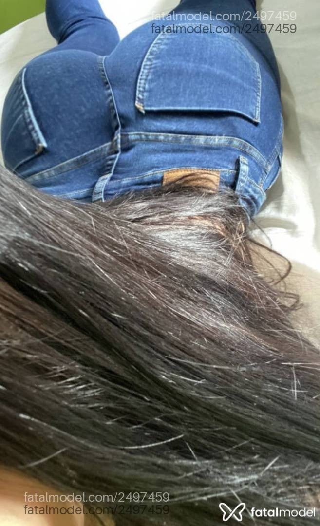 Acompanhante mulher morena (o) de olhos castanhos - Camila