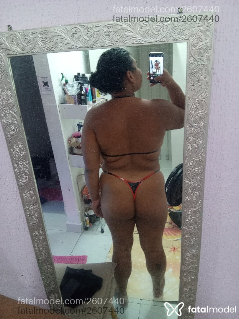 Acompanhante mulher morena (o) de olhos castanhos em Camboriú - Morena