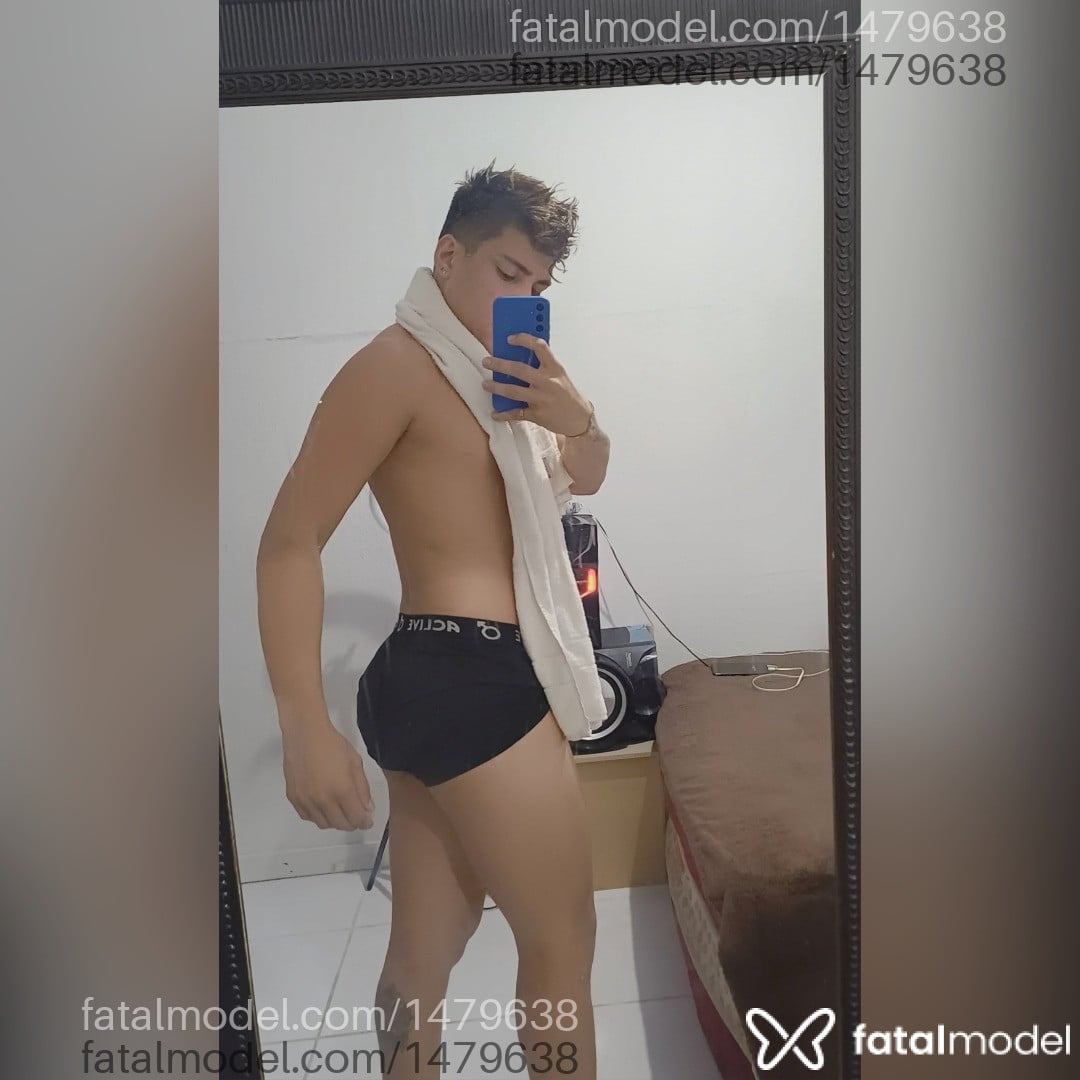 Acompanhante homem com cabelo castanho de olhos castanhos em Manaus Acompanhante homem com cabelo castanho de olhos castanhos em Manaus - Enzogabriel
