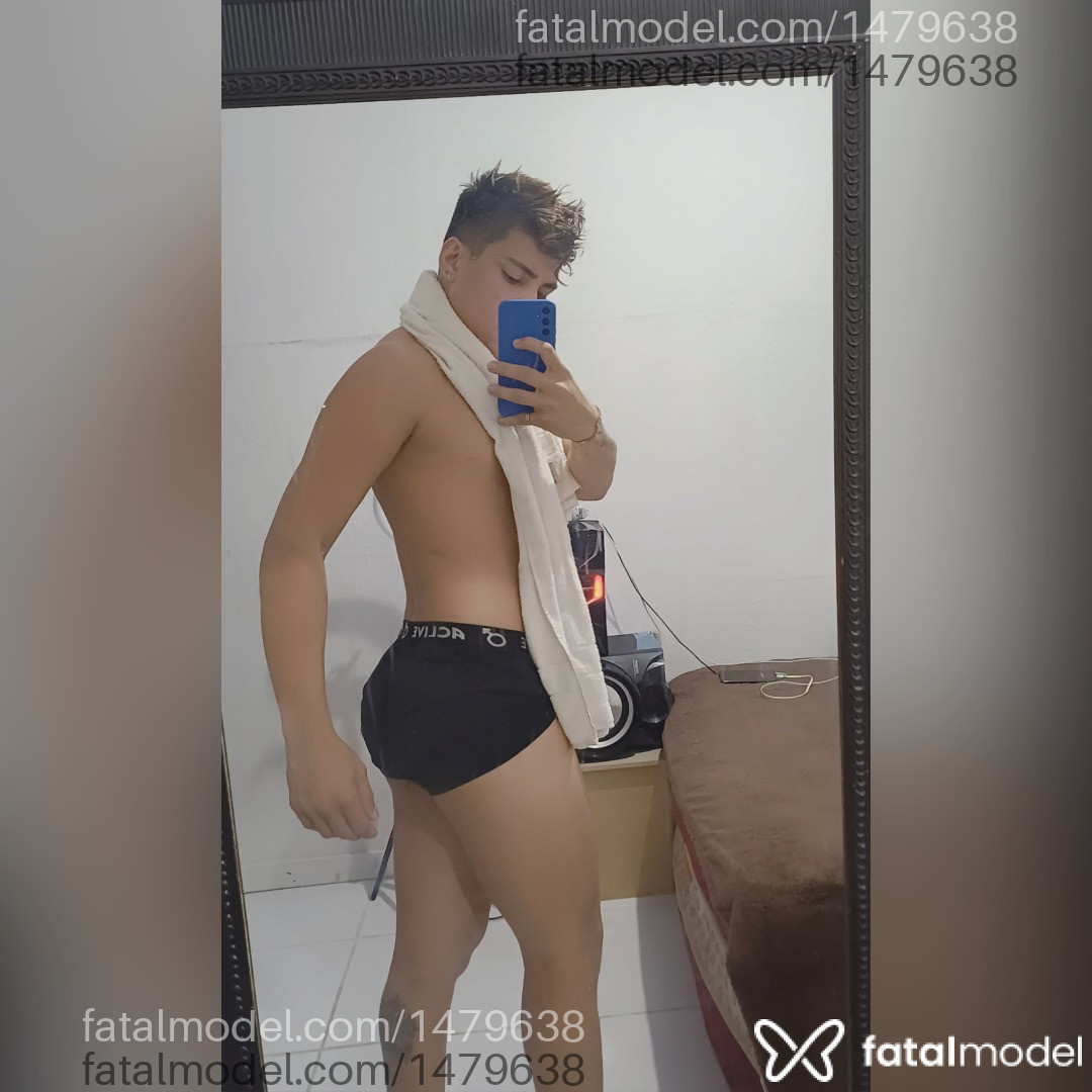 Acompanhante homem com cabelo castanho de olhos castanhos em Manaus Acompanhante homem com cabelo castanho de olhos castanhos em Manaus - Enzogabriel