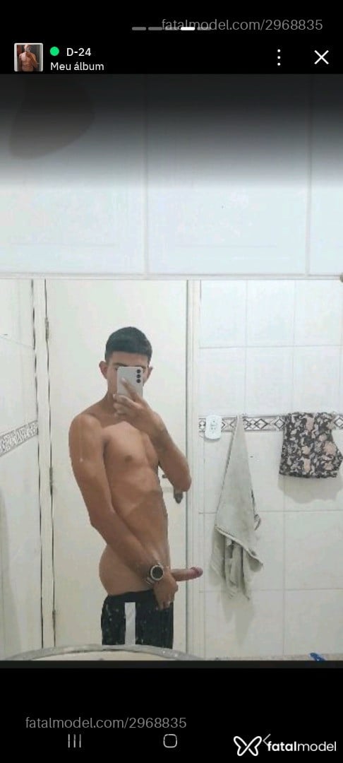 Acompanhante homem com cabelo castanho de olhos castanhos em Florianópolis - Daniel