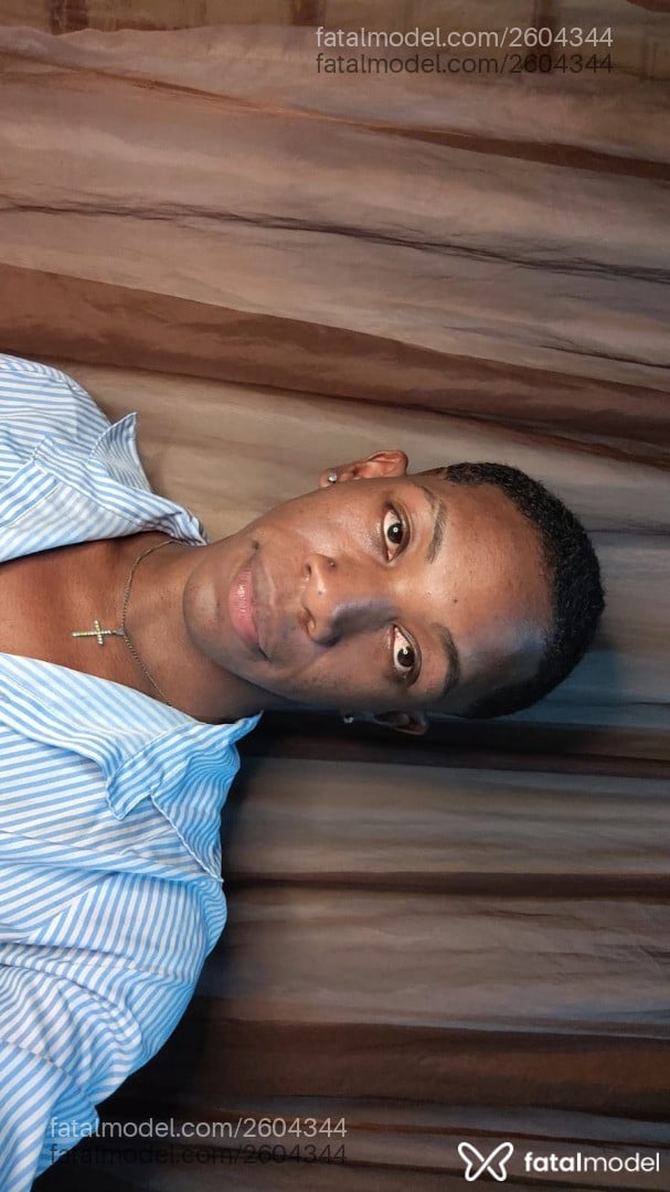 Acompanhante homem morena (o) de olhos castanhos em Santa Maria - Dsantos
