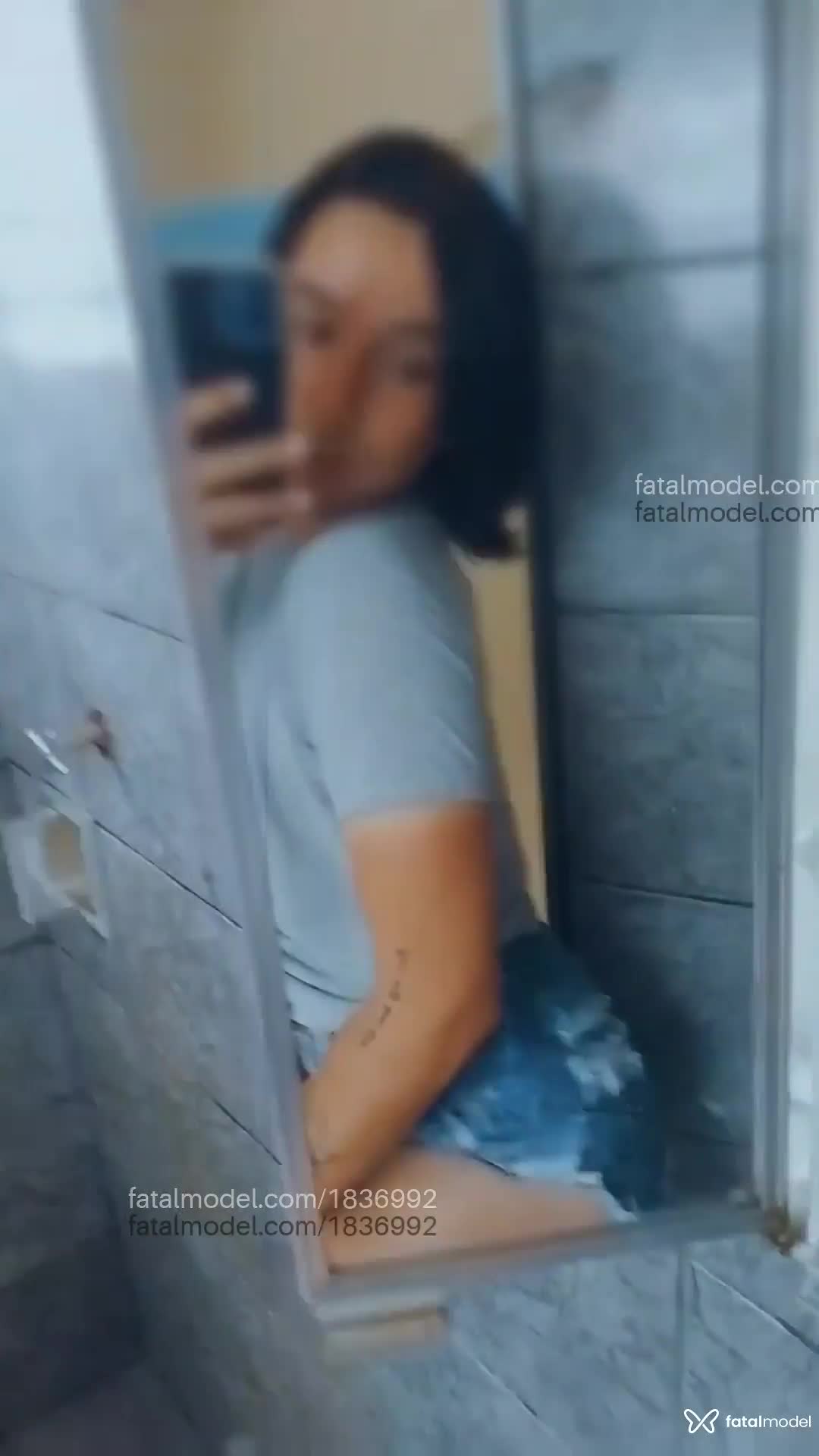 Acompanhante mulher trans com cabelo castanho de olhos pretos em Campinas - Grecco