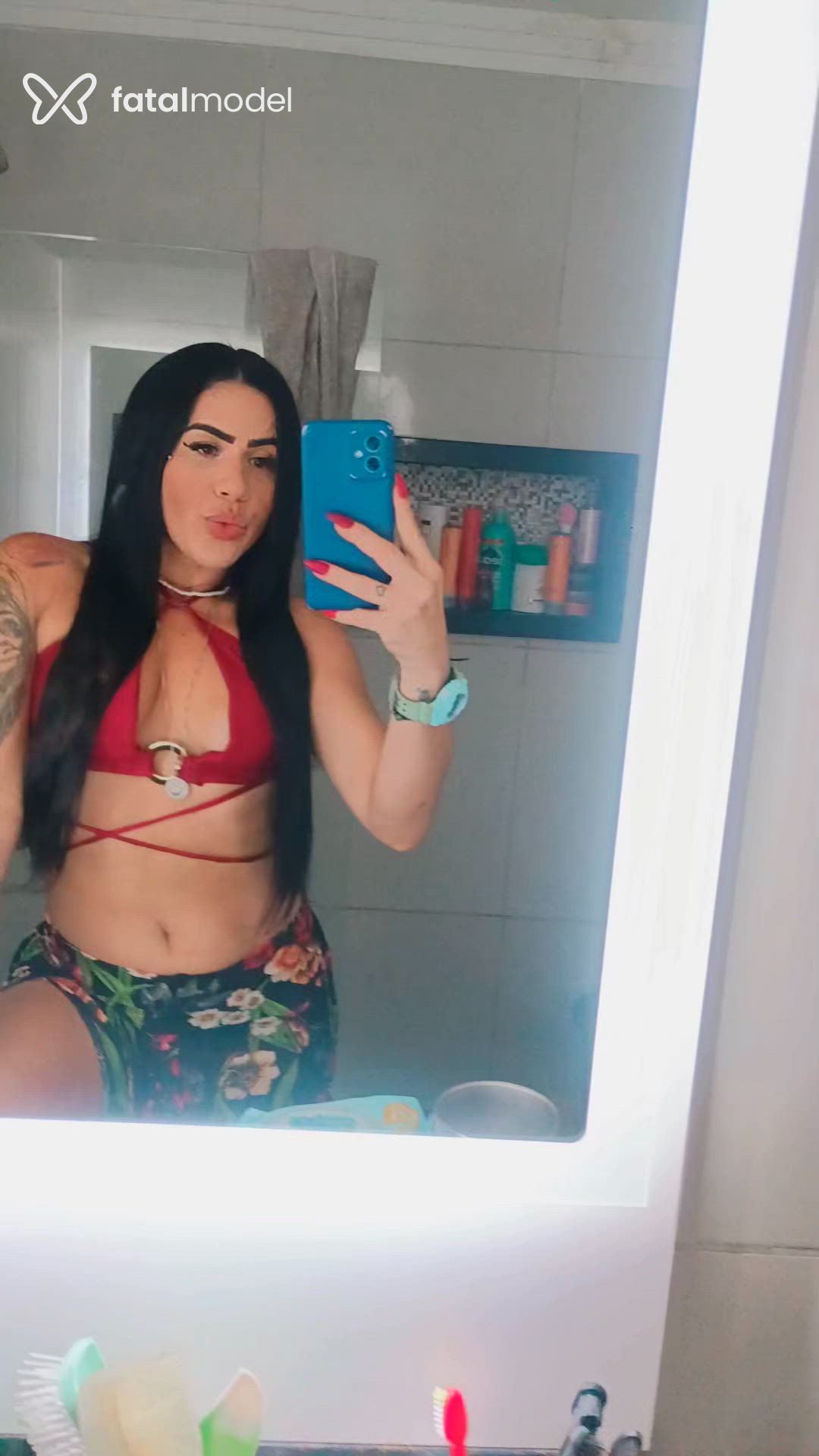 Acompanhante mulher com cabelo castanho de olhos mel em Olinda Acompanhante mulher com cabelo castanho de olhos mel em Olinda - Bruna Danttas