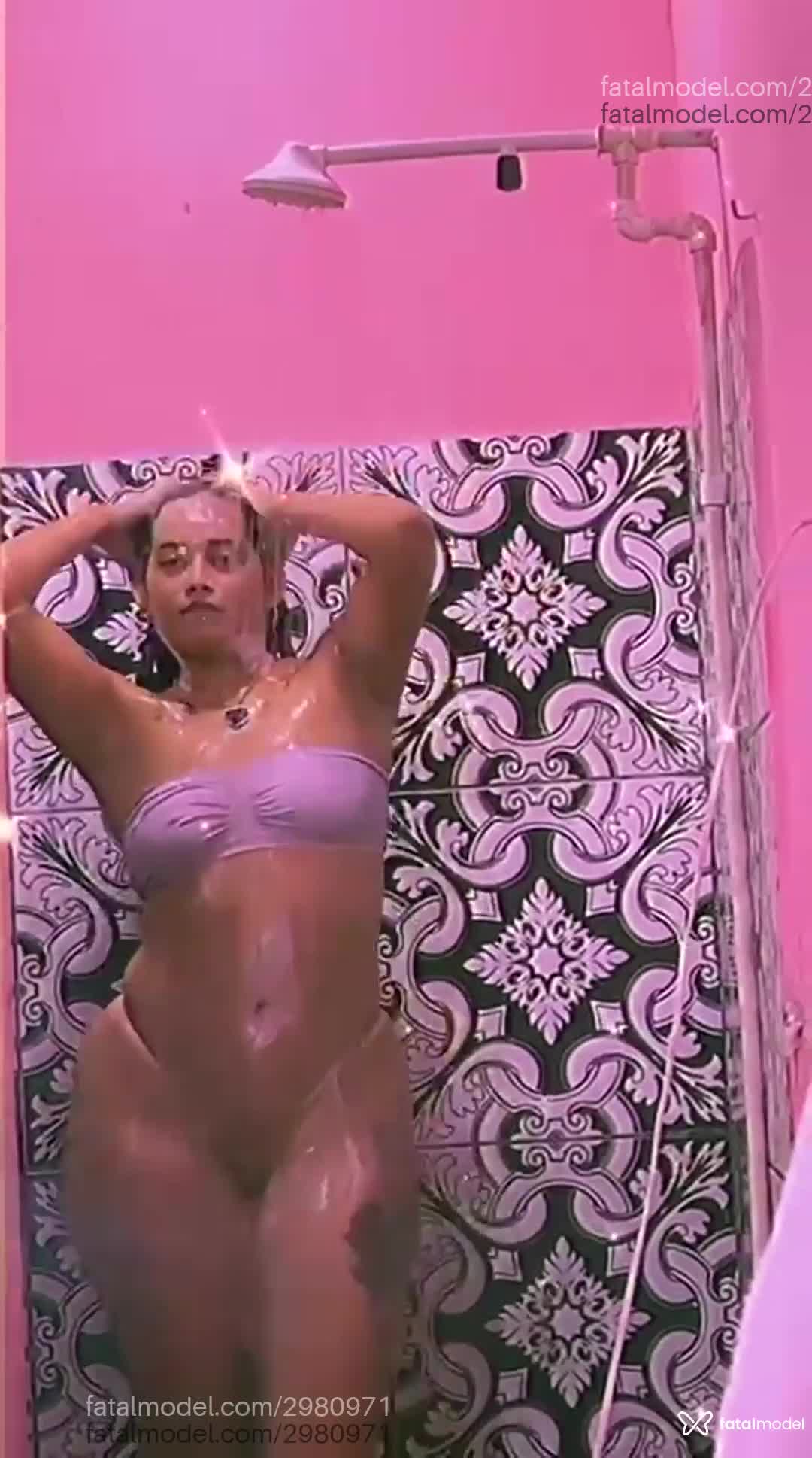 Acompanhante mulher morena (o) de olhos castanhos em Porto Velho Acompanhante mulher morena (o) de olhos castanhos em Porto Velho - Lupta Sayuri