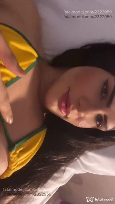 Acompanhante mulher trans morena (o) de olhos castanhos em São Paulo - Valentina