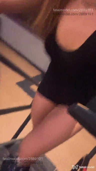 Acompanhante mulher com cabelo castanho de olhos castanhos em São Paulo Acompanhante mulher com cabelo castanho de olhos castanhos em São Paulo - Luna Loretto