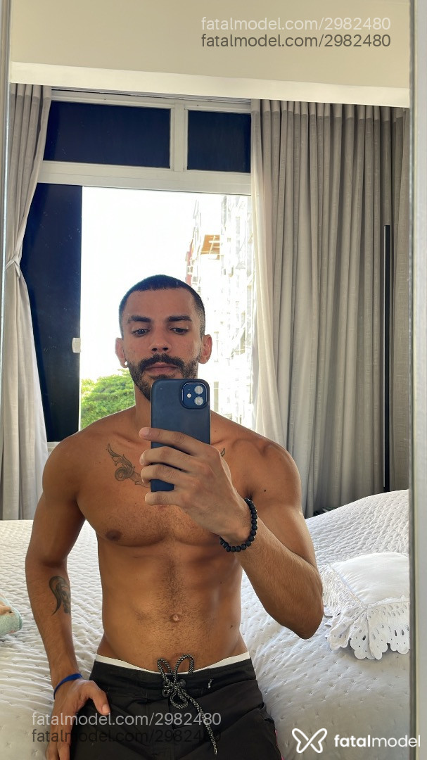 Acompanhante homem morena (o) de olhos castanhos em Rio de Janeiro - Luan Matos