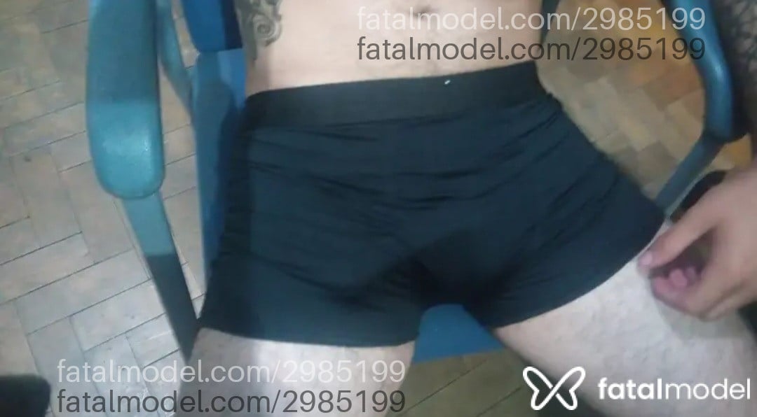 Acompanhante homem morena (o) de olhos pretos em Canoas Acompanhante homem morena (o) de olhos pretos em Canoas - Matheus