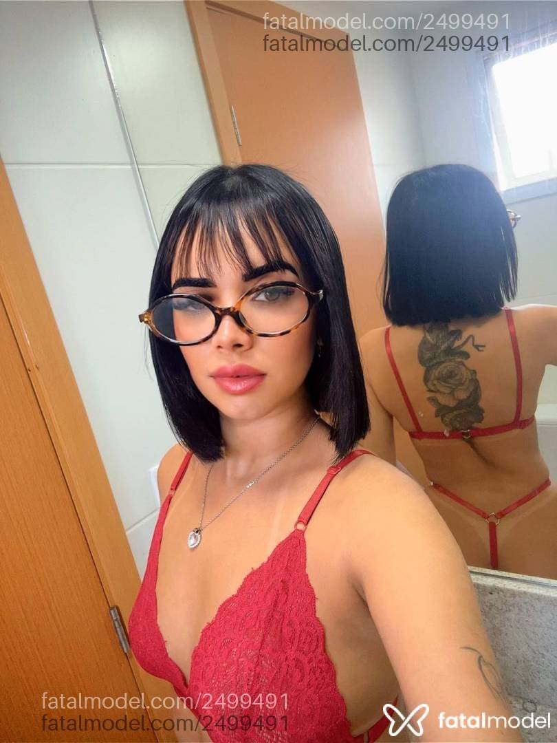 Acompanhante mulher morena (o) de olhos mel - Luisa Martins
