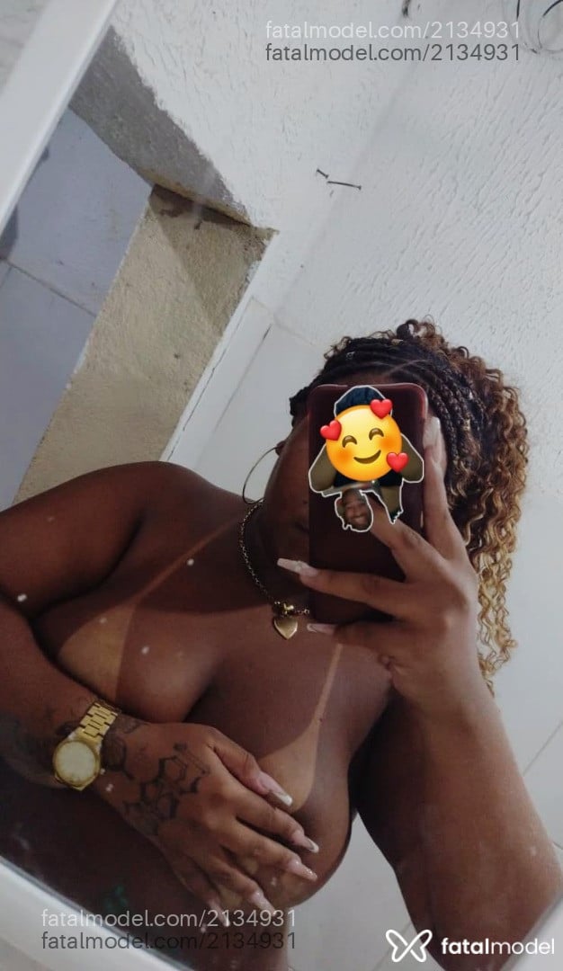 Acompanhante mulher com cabelo castanho de olhos pretos em Duque de Caxias Acompanhante mulher com cabelo castanho de olhos pretos em Duque de Caxias - Jully