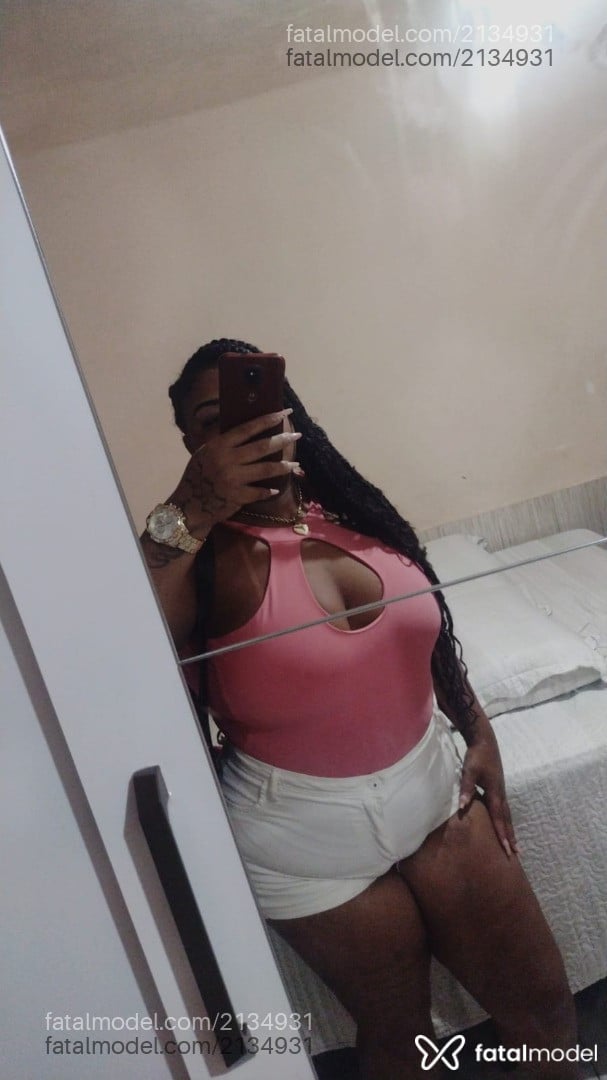 Acompanhante mulher com cabelo castanho de olhos pretos em Duque de Caxias Acompanhante mulher com cabelo castanho de olhos pretos em Duque de Caxias - Jully