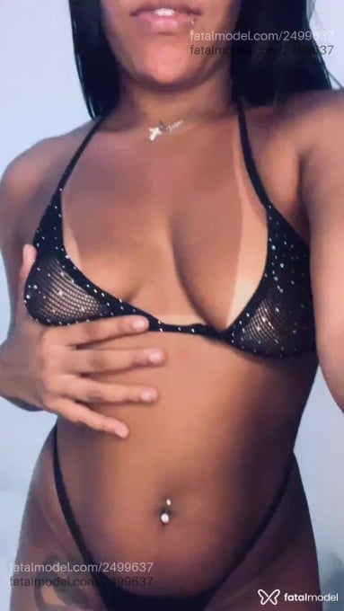 Acompanhante mulher morena (o) de olhos castanhos em Niterói - Yasmin Menezes