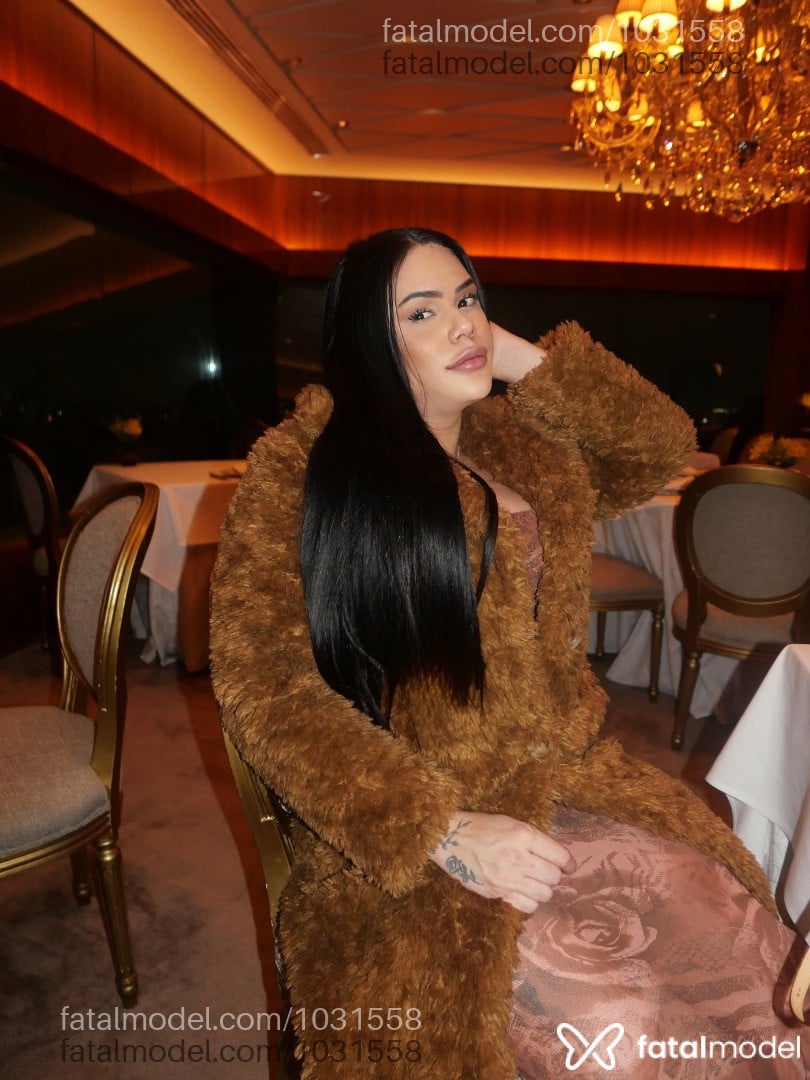 Acompanhante mulher trans com cabelo castanho de olhos castanhos em Garanhuns Acompanhante mulher trans com cabelo castanho de olhos castanhos em Garanhuns - Ayla Lopes