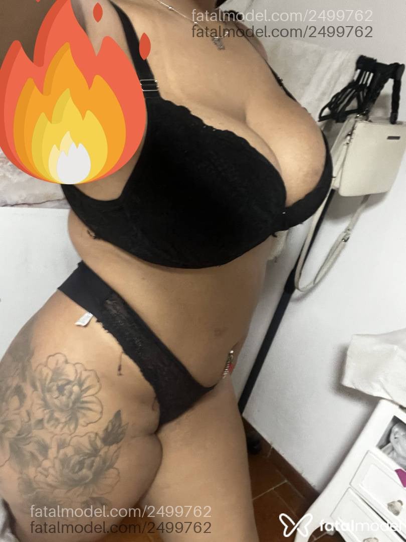 Acompanhante mulher morena (o) de olhos pretos - Joyce