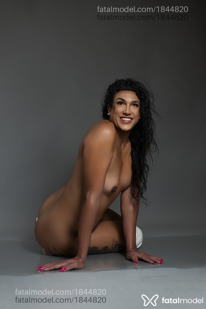 Acompanhante mulher trans morena (o) de olhos pretos em Nova Friburgo Acompanhante mulher trans morena (o) de olhos pretos em Nova Friburgo - Jessica Rabbit