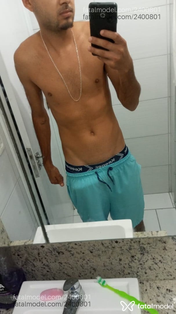 Acompanhante homem morena (o) de olhos castanhos em Bento Gonçalves Acompanhante homem morena (o) de olhos castanhos em Bento Gonçalves - Magrin