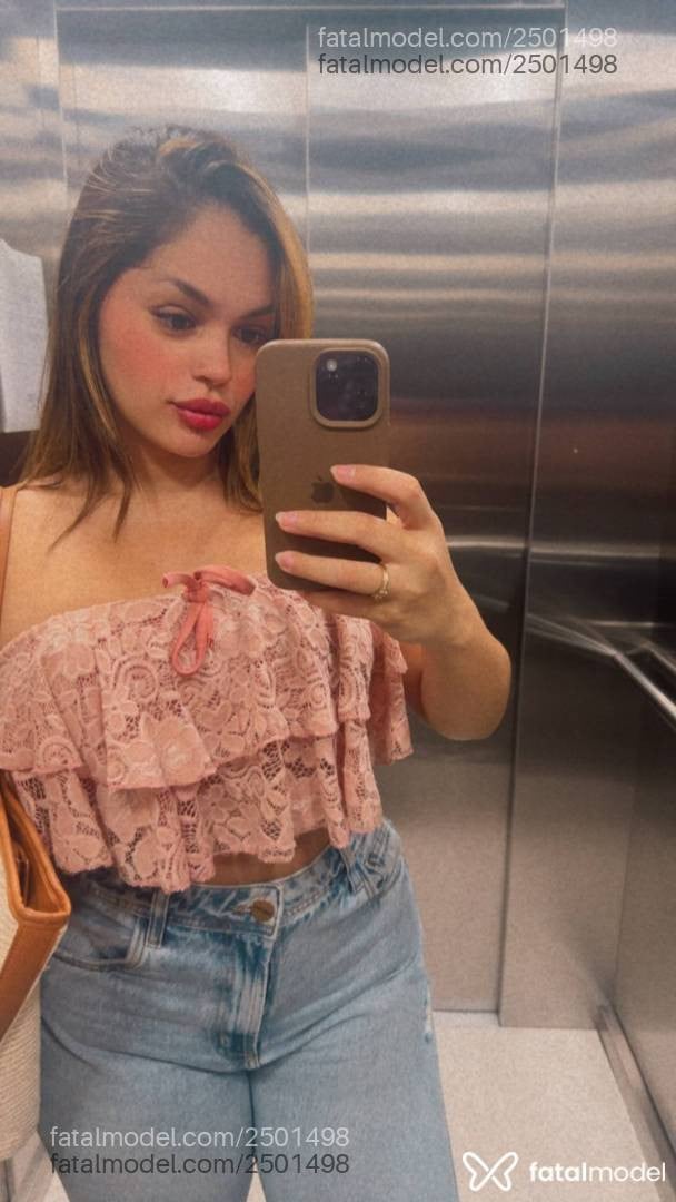 Acompanhante mulher morena (o) de olhos castanhos - Ayla