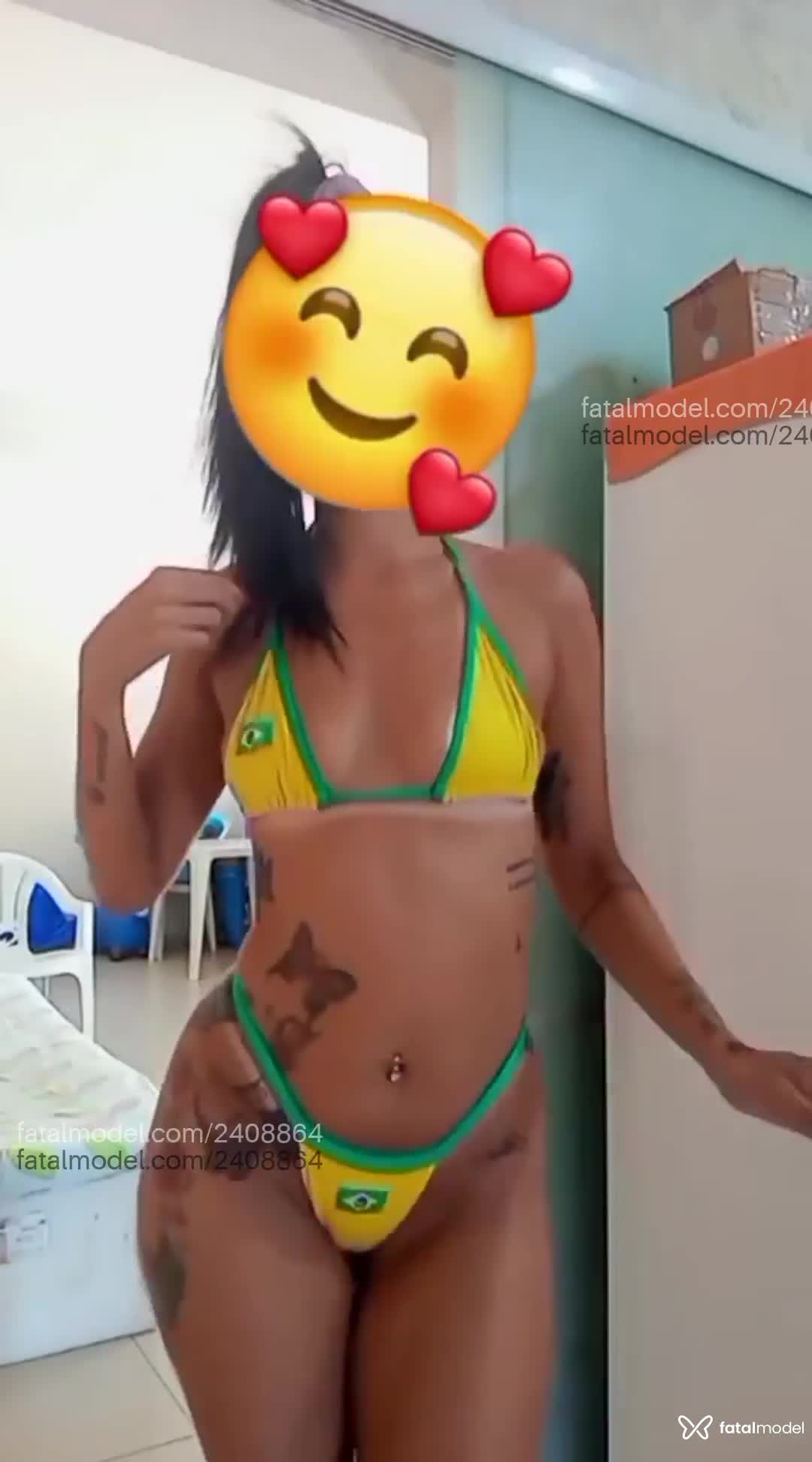 Acompanhante mulher morena (o) de olhos pretos em Rio de Janeiro - Michele Almeida