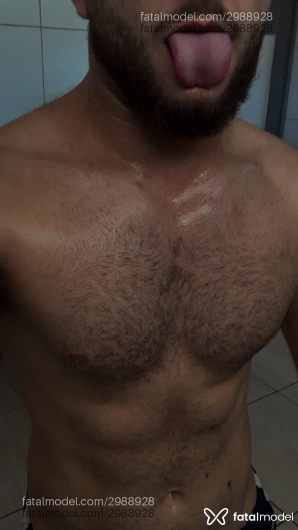 Acompanhante homem com cabelo castanho de olhos mel em São José dos Pinhais Acompanhante homem com cabelo castanho de olhos mel em São José dos Pinhais - Martins Prime