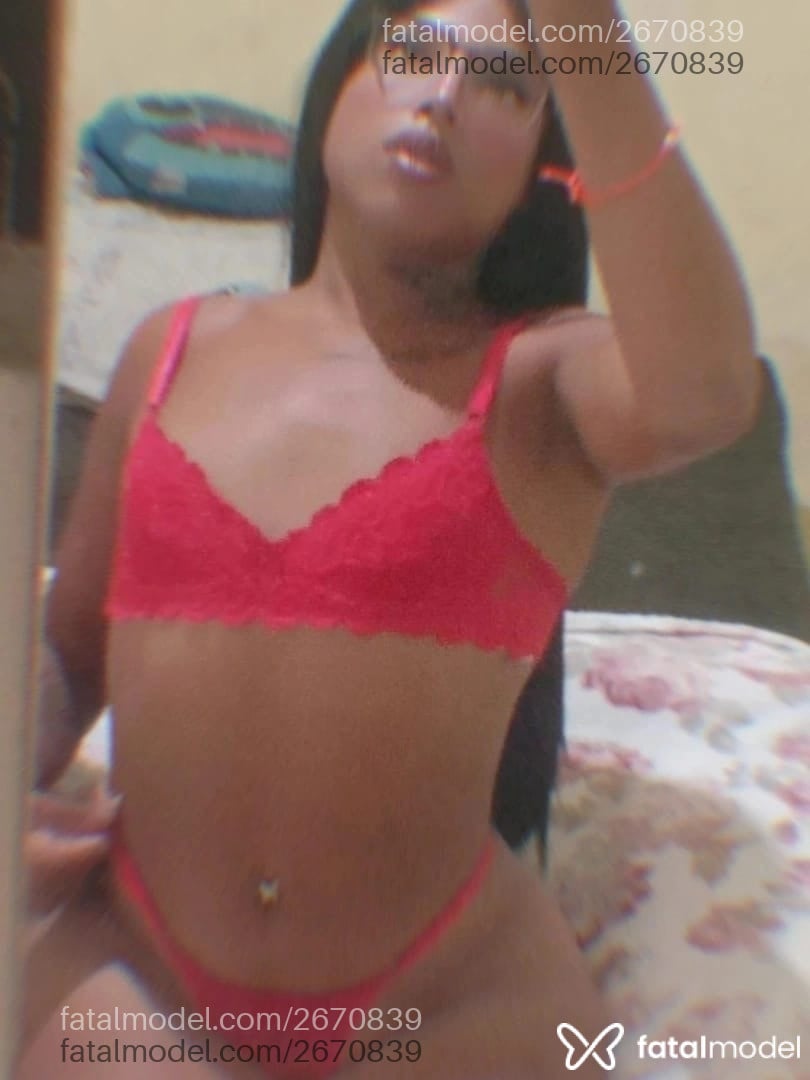 Acompanhante mulher trans morena (o) de olhos castanhos em São Paulo - Morena
