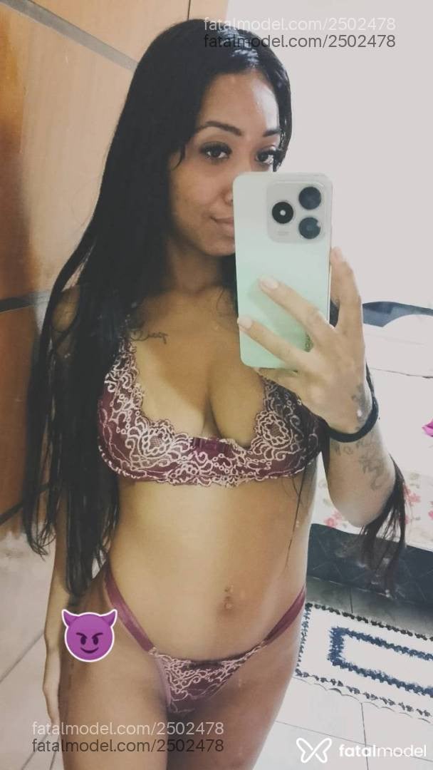 Acompanhante mulher morena (o) de olhos pretos - Alessandra